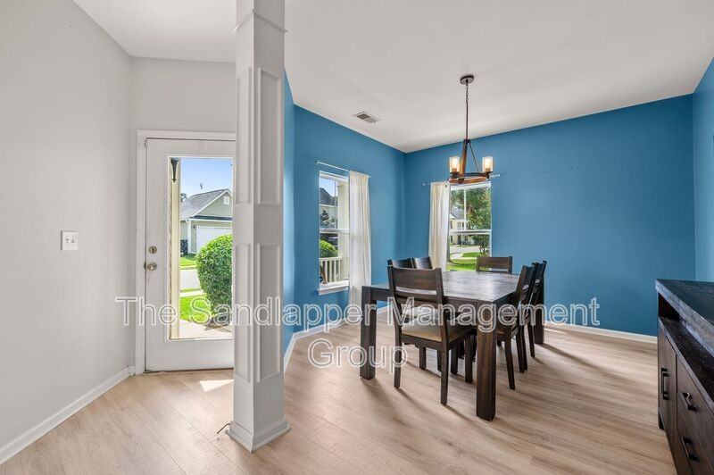 7430 Northgate Dr - Photo 4 of 34