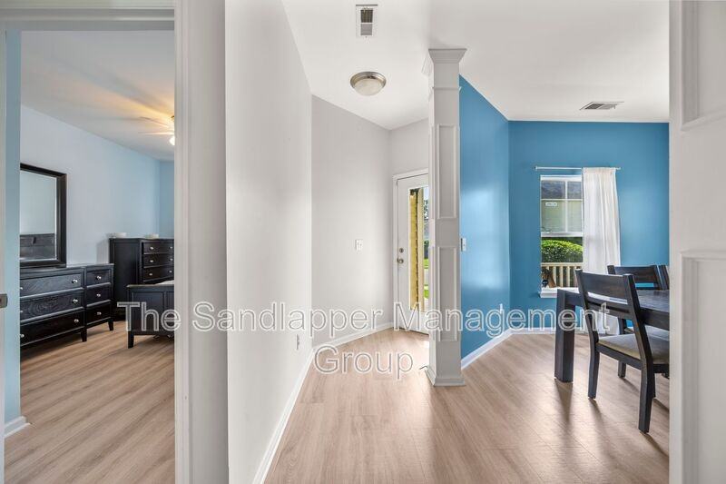 7430 Northgate Dr - Photo 7 of 34