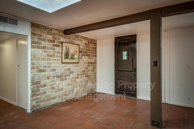 211 Beechwood Ln - Photo 6 of 14