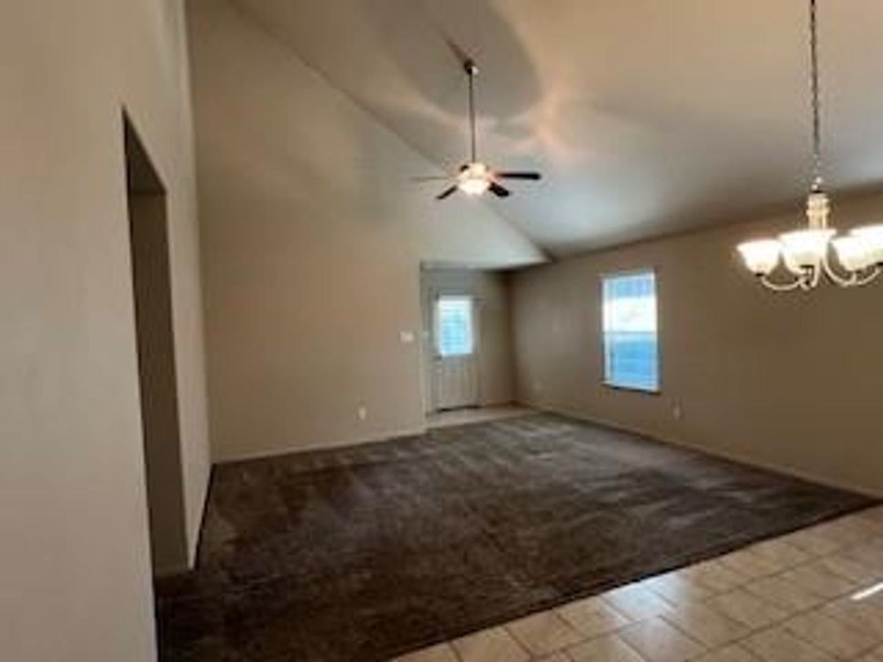 19115 Warlander Ct - Photo 7 of 12