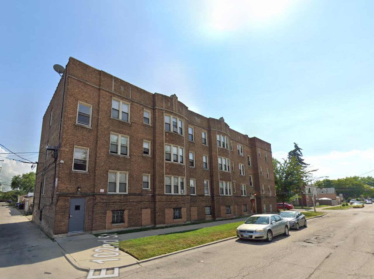 535 E 102nd St - Photo 2 of 4