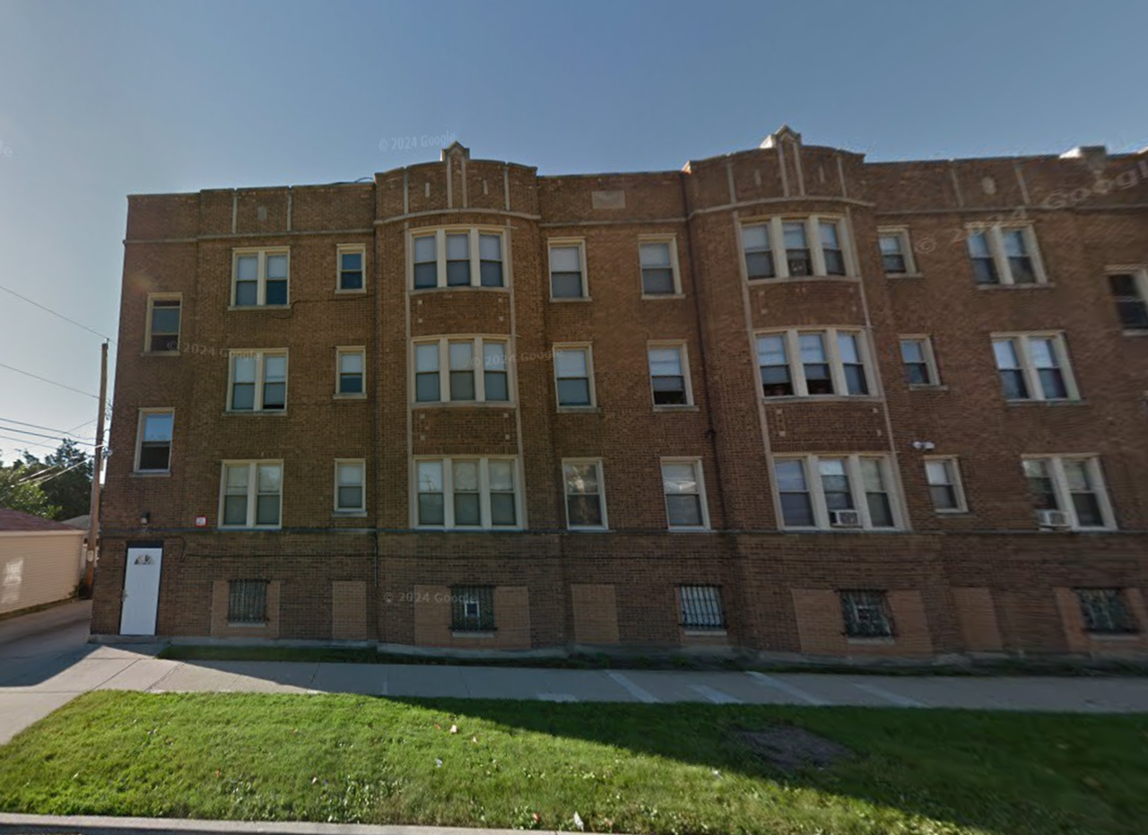 535 E 102nd St - Photo 4 of 4