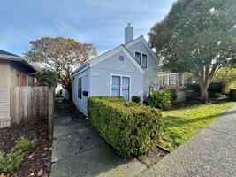 featured image of 1574 G St