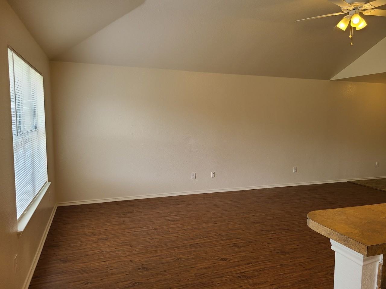 9753 Stoney Bridge Rd - Photo 4 of 20