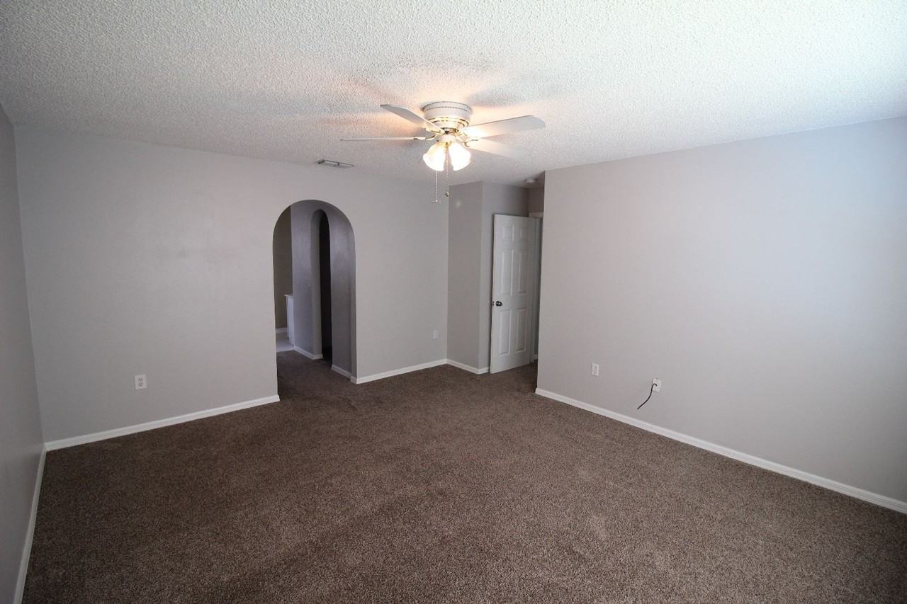 3617 Stonefield Dr - Photo 7 of 20