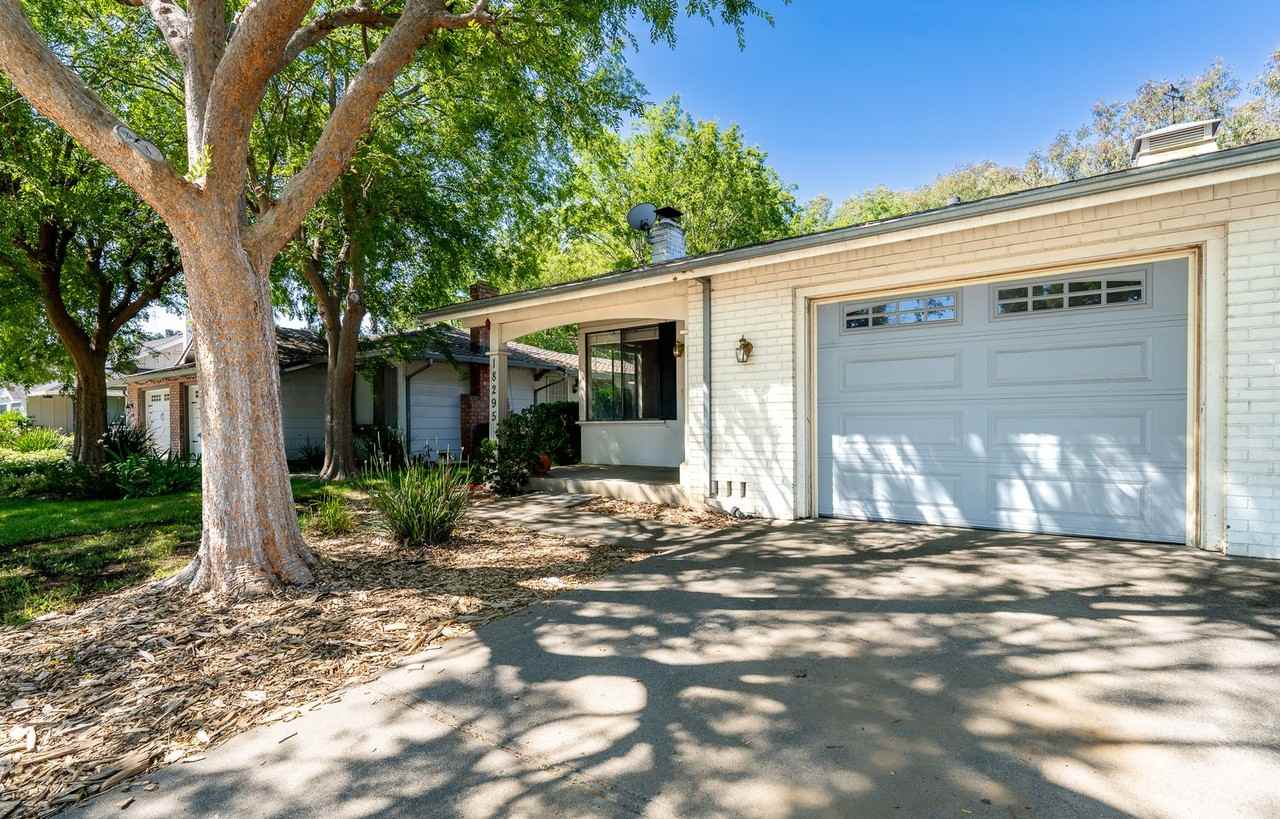 18295 Shadowbrook Way - Photo 2 of 17