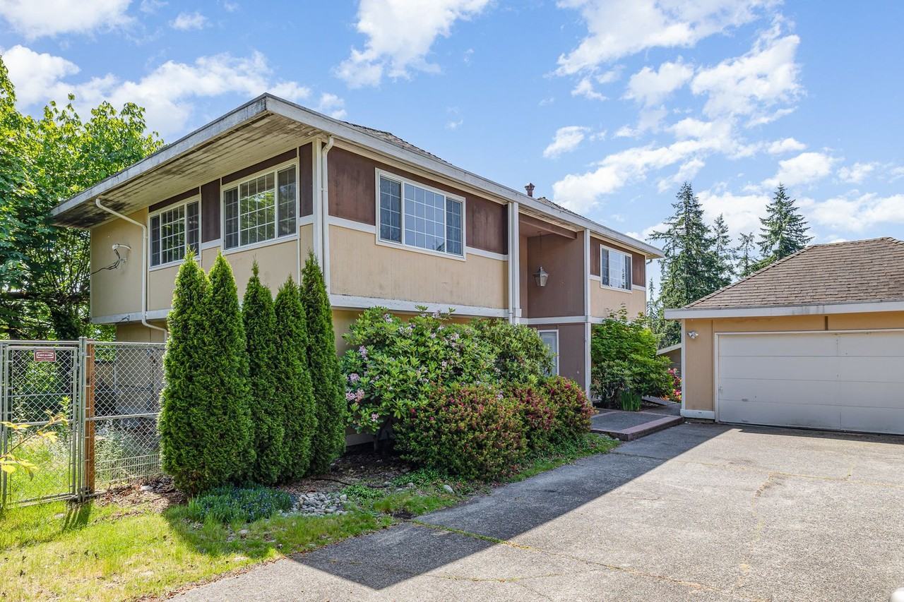 110 174th Pl Ne - Photo 2 of 25