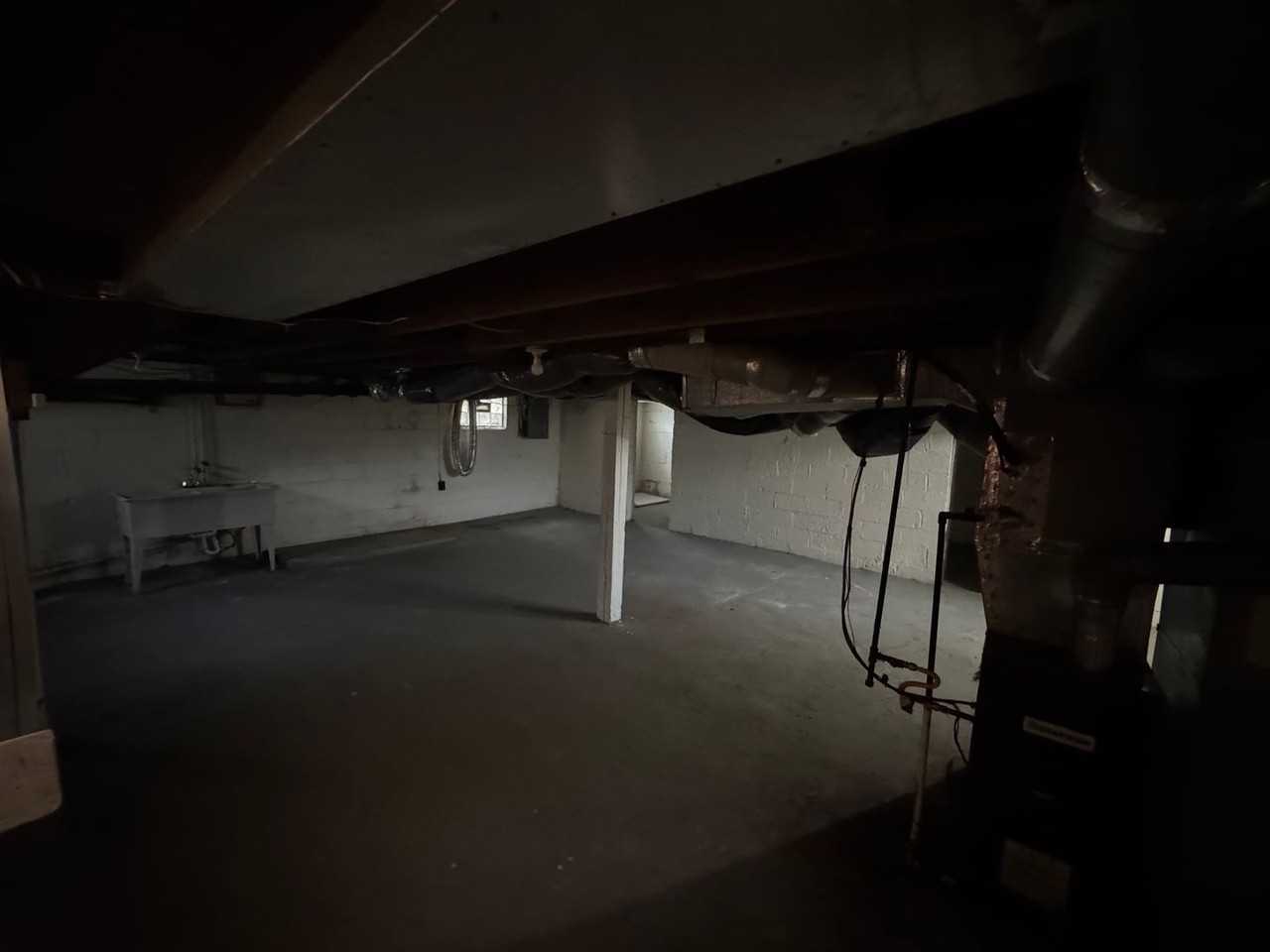 663 Eastmoor Blvd - Photo 6 of 10