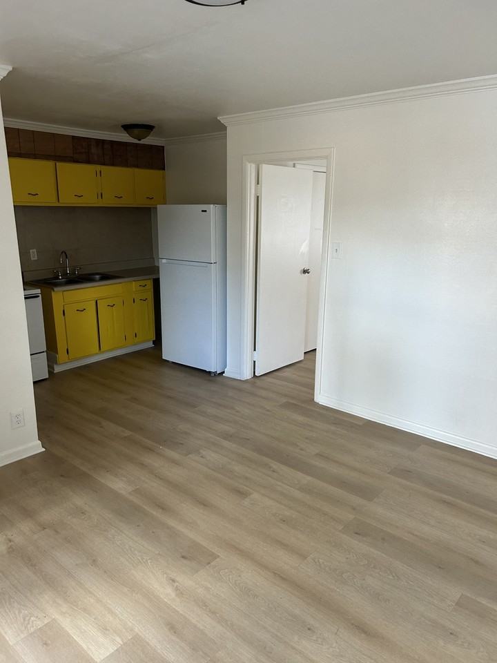 708-800 Maysville Flats - Photo 7 of 50