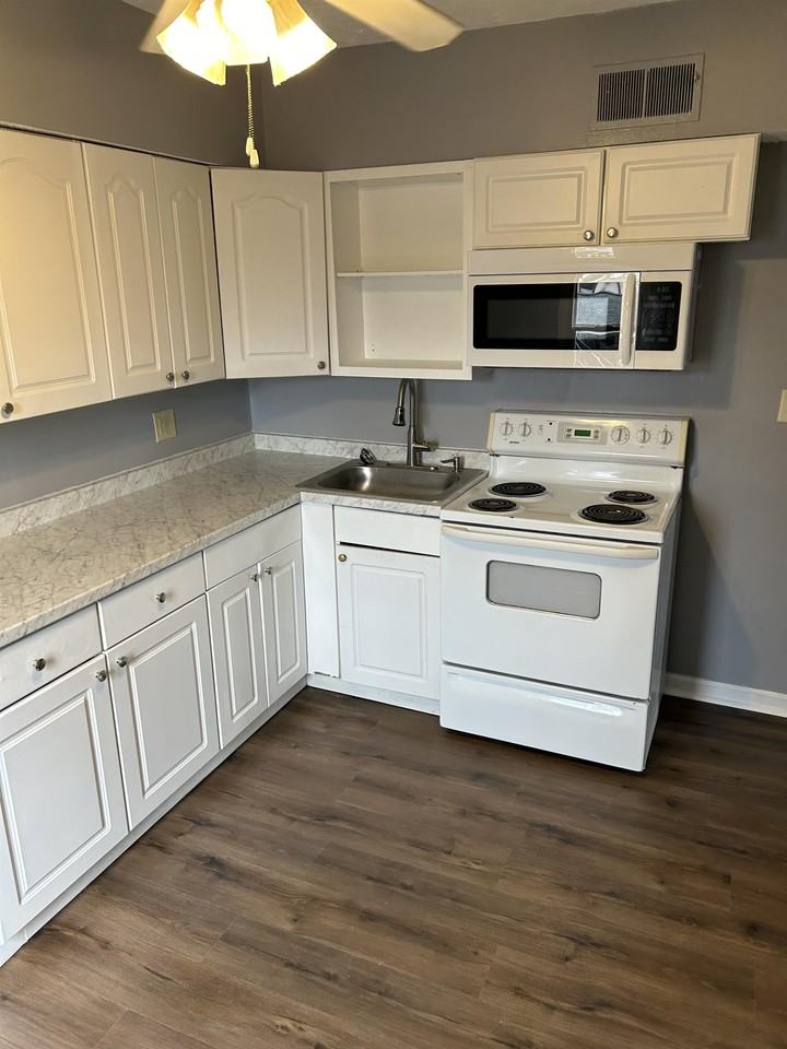 1600 South 6th Street - Photo 3 of 23