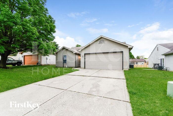 3033 S Tacoma Ave - Photo 2 of 15