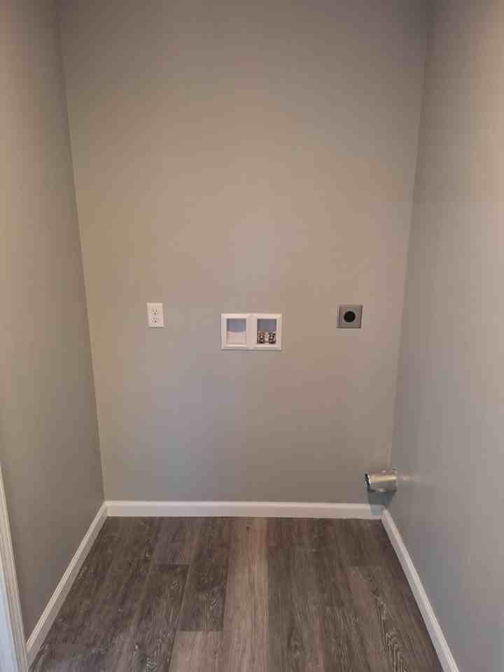 200 N 2nd St #G - Photo 6 of 37