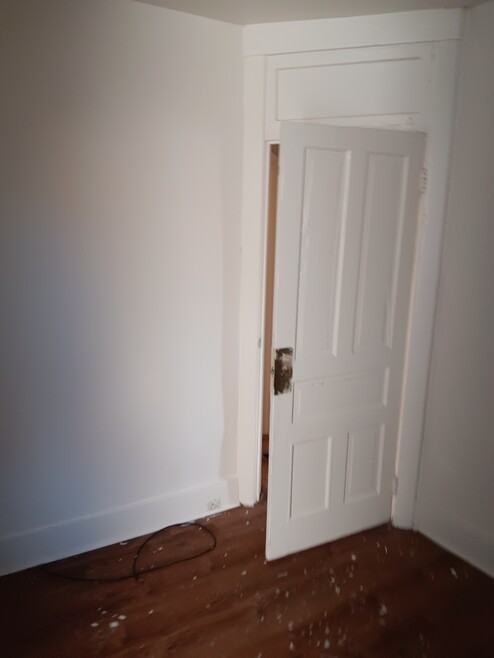 3263 N 26th St - Photo 6 of 8