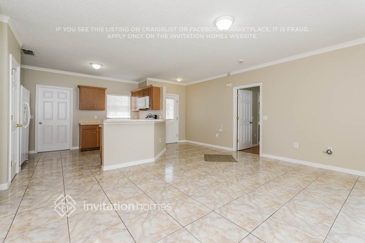 831 Del Prado Dr - Photo 6 of 17