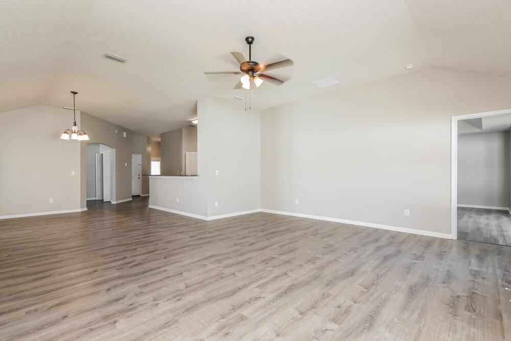 1033 Bains Lake Dr - Photo 5 of 16