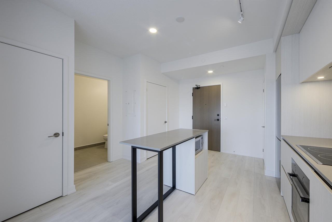 34 Rp Bl 16s Building B #1007E - Photo 3 of 15