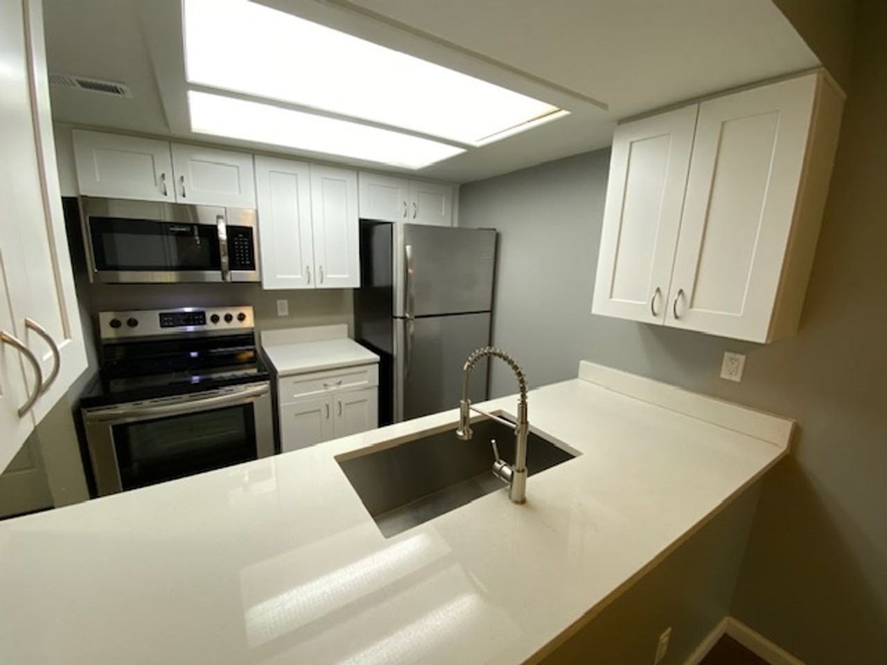 447 South Memphis Way #7 - Photo 3 of 22