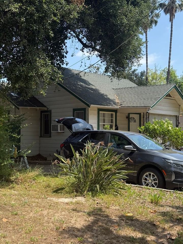 1892 N Madison Ave - Photo 2 of 19