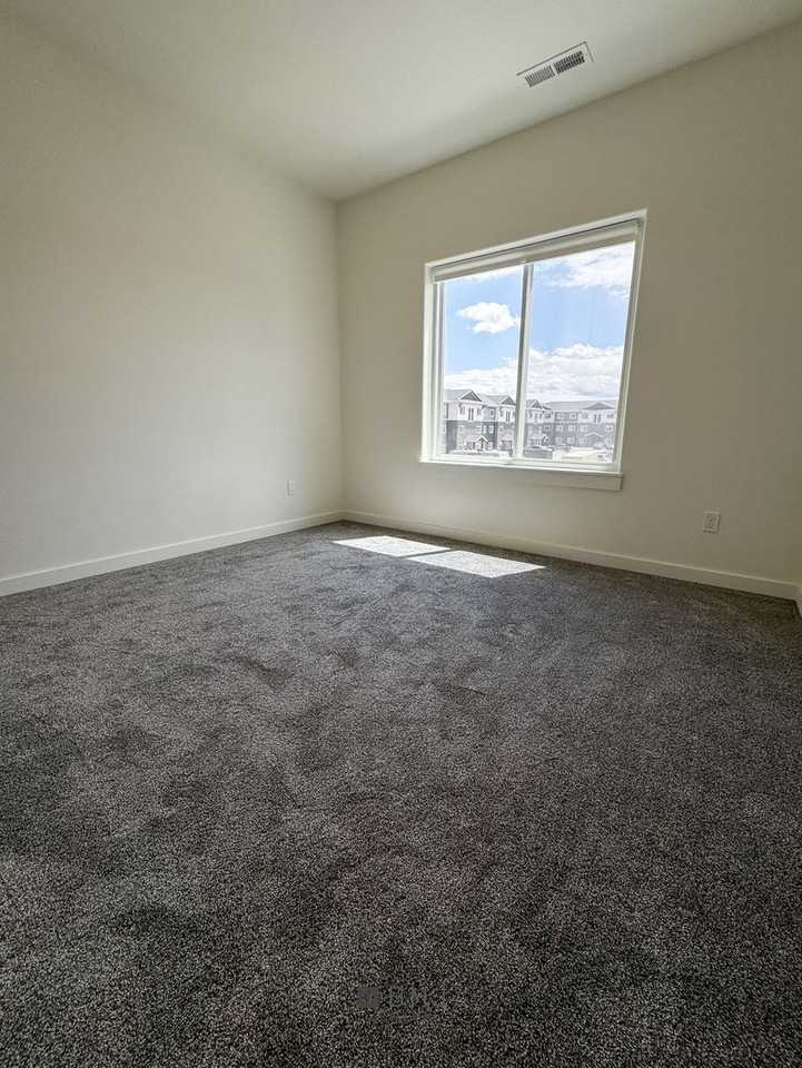 981 Covey Run Rd #204 - Photo 6 of 21