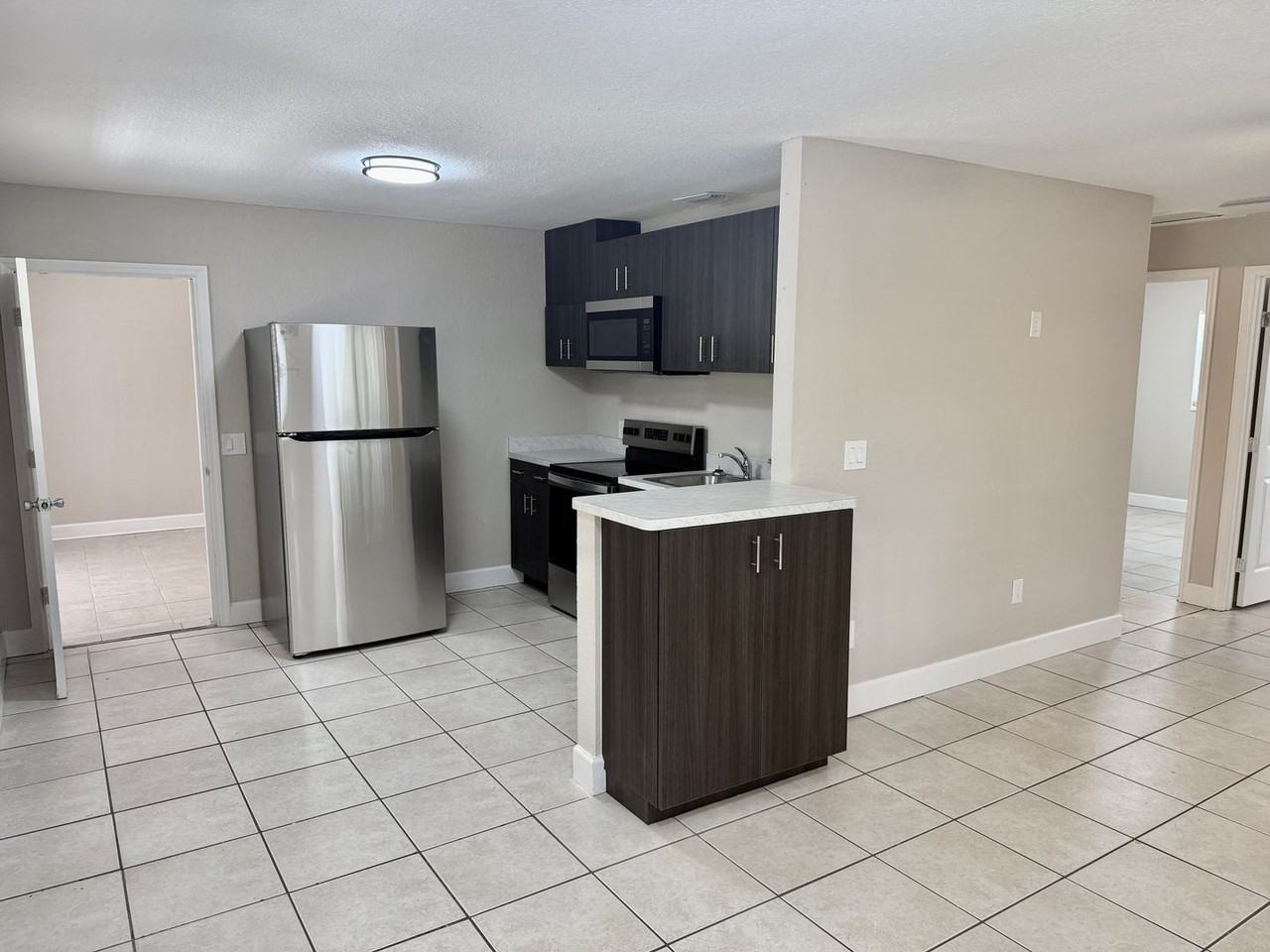 1819 E Fairbanks St - Photo 2 of 20
