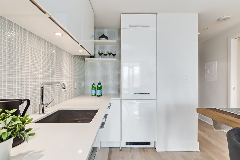 901 10 Ave Sw #1707 - Photo 6 of 27