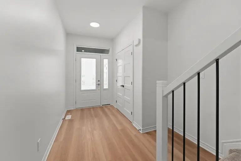 1320 Ottawa St - Photo 2 of 30