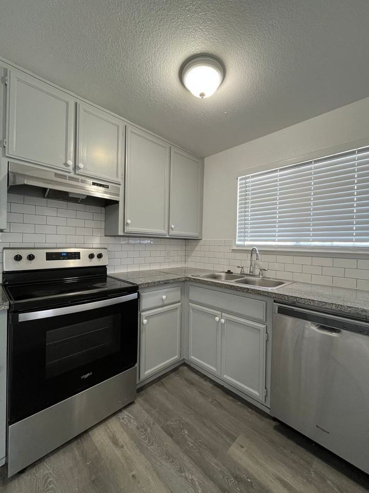 Thrive Living Homes - Photo 3 of 19