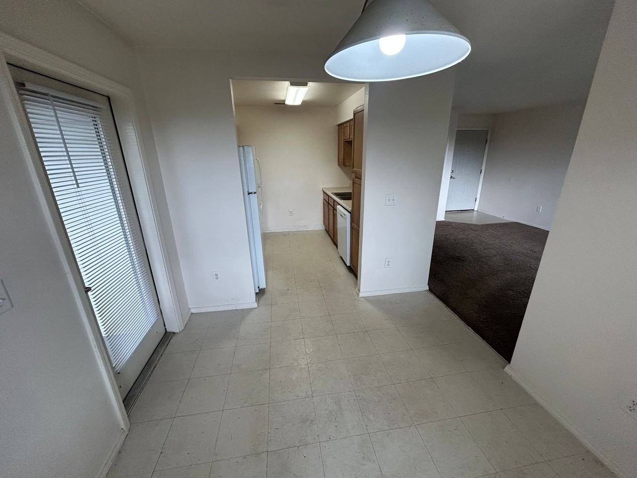 Riverton Apartments - Photo 3 of 13