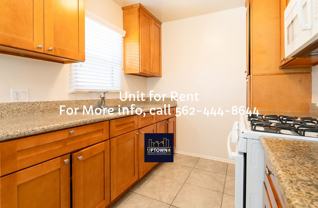 BROADWAY BOND - Photo 1 of 1