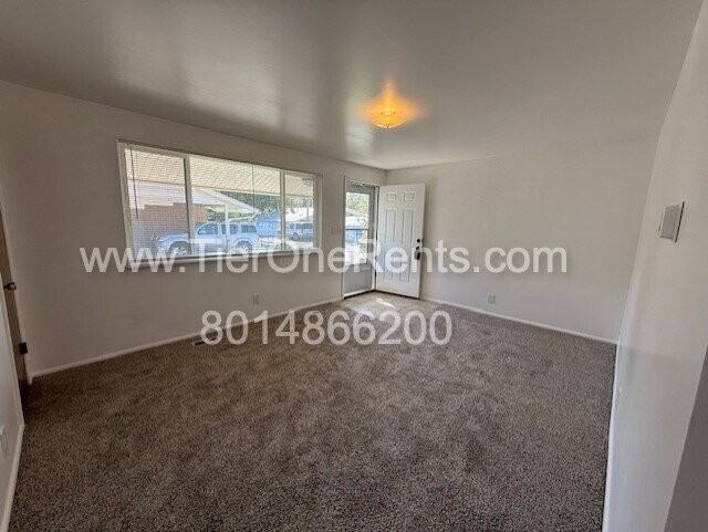2934 S Adams St - Photo 3 of 11