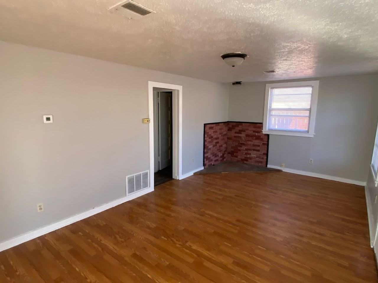 1705 3rd Ave - Photo 2 of 9