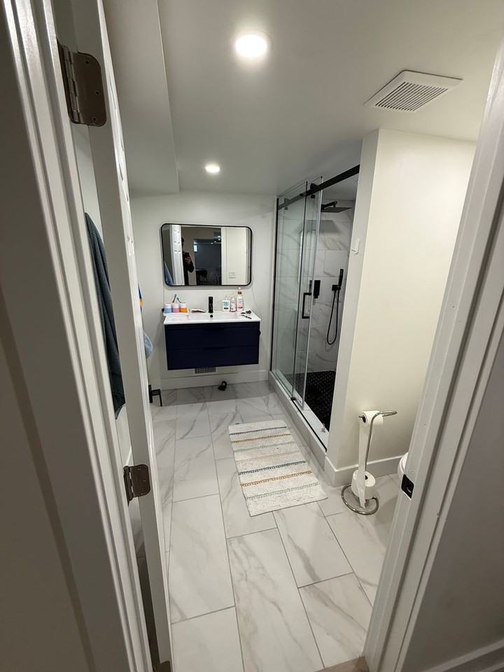 1613 Mayflower Ln - Photo 3 of 49