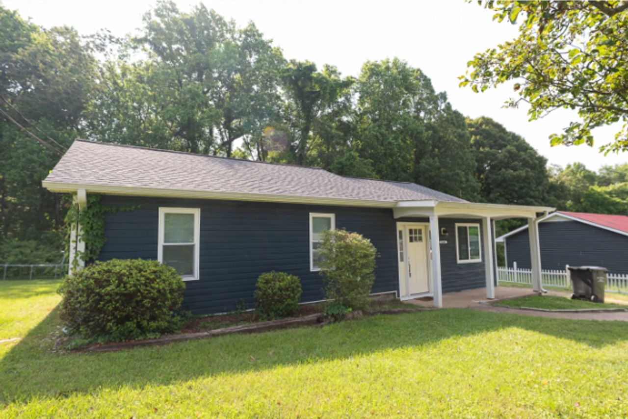 1643 Brown St - Photo 3 of 23