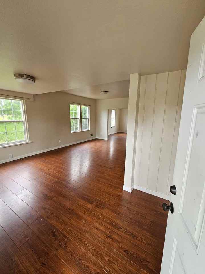 4103 102nd St E - Photo 6 of 27