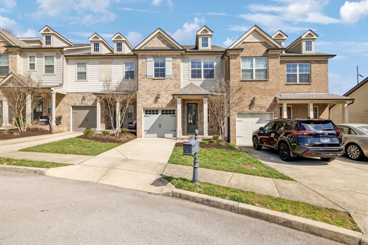 1500 Channing Dr - Photo 3 of 50