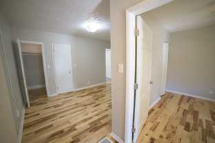 502 10th St S #504 - Photo 1 of 1