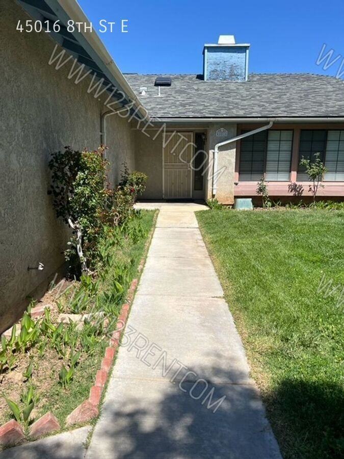 45016 8th St E - Photo 3 of 32