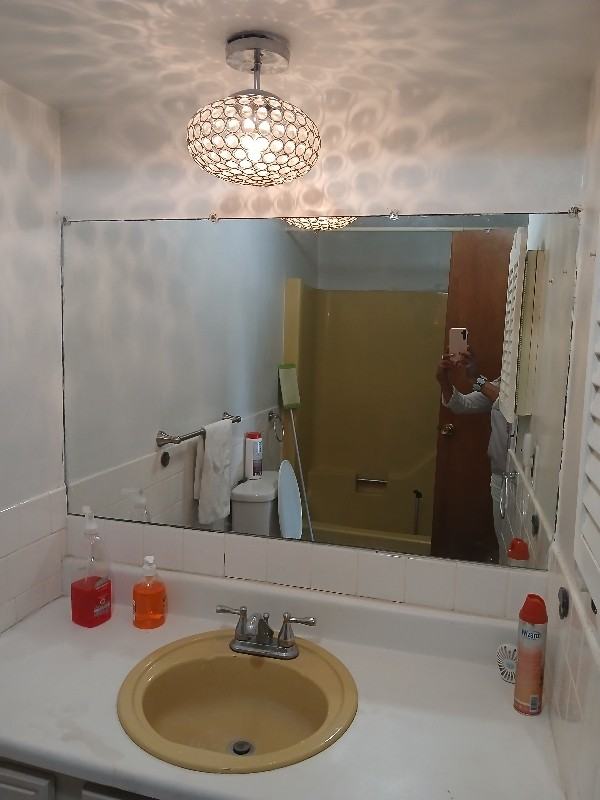 352 Shore Dr - Photo 2 of 10
