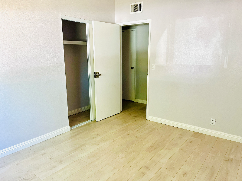 15621 California St - Photo 3 of 34