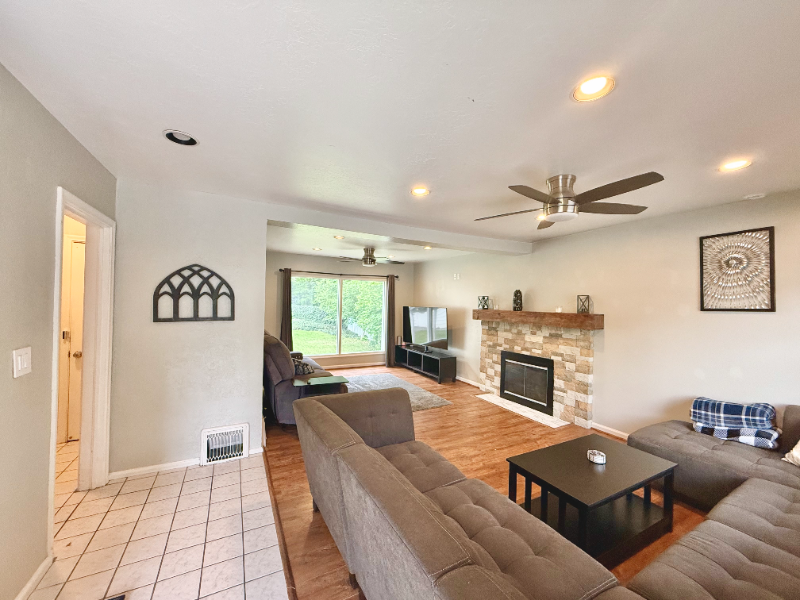 1 Gibbs Cir - Photo 3 of 22