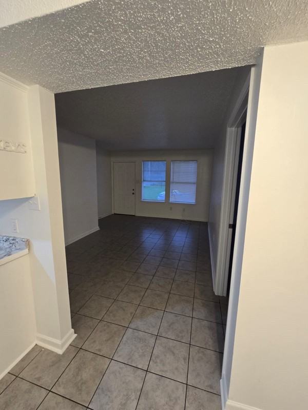 2182 Gardere Lane #B - Photo 3 of 5