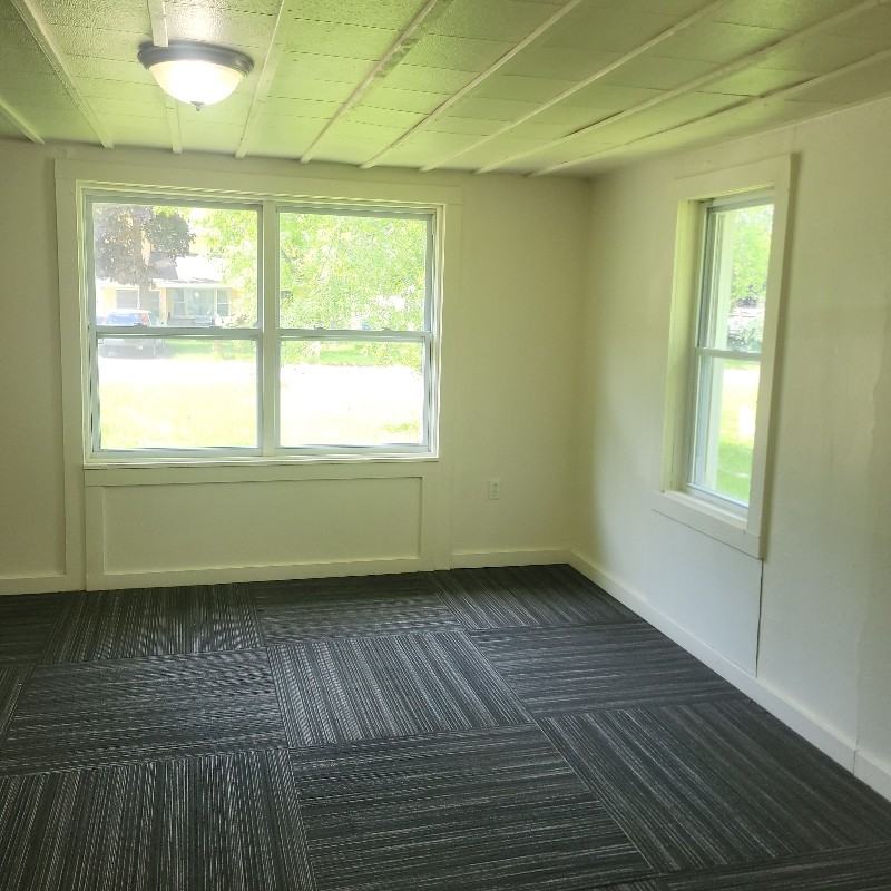 1561 Reeder Ave - Photo 3 of 9