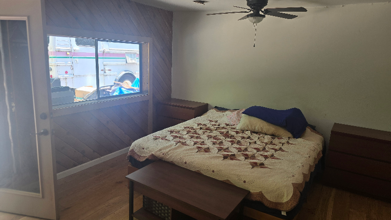 14880 Mosswood Ln - Photo 4 of 20