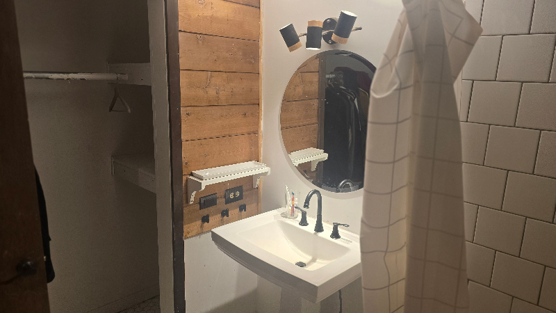 14880 Mosswood Ln - Photo 7 of 20