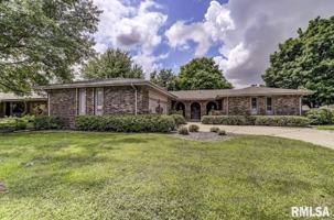 featured image of 2901 Interlacken Dr #2901