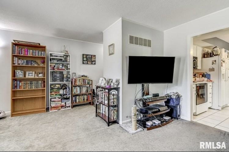 2901 Interlacken Drive, Unit 2901 - Photo 3 of 11
