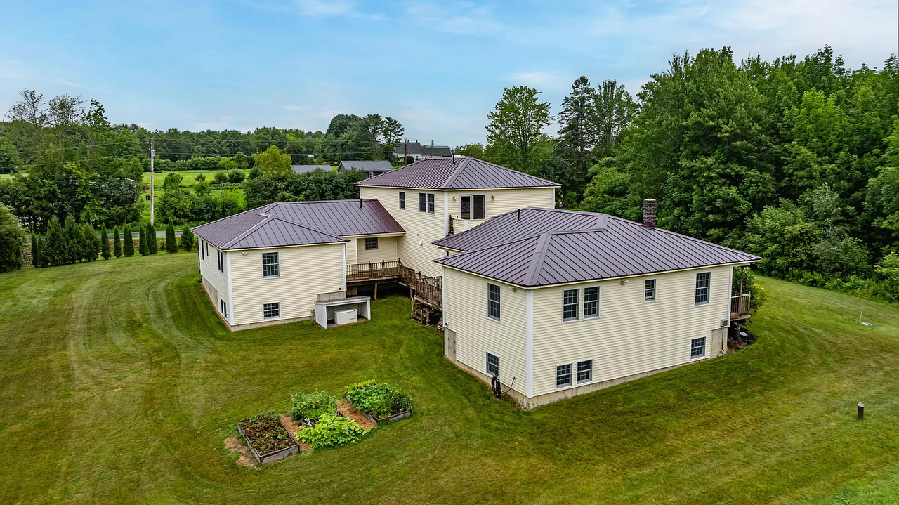 25 Meadow Rd, Unit B - Photo 3 of 26