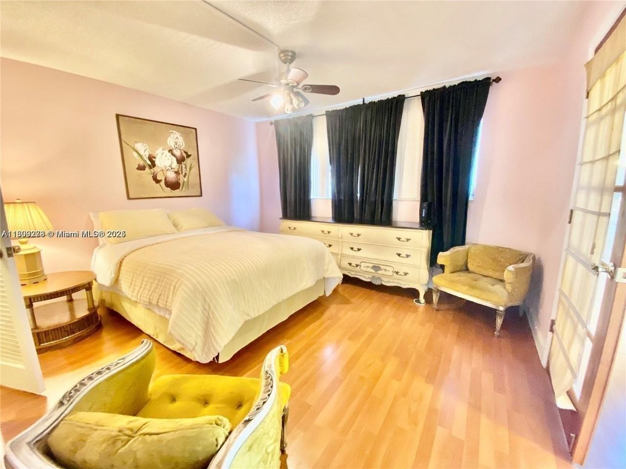 671 S Hollybrook Dr #104 - Photo 4 of 24