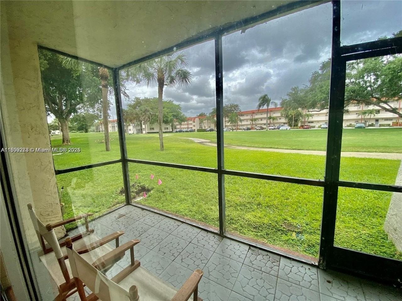 671 S Hollybrook Dr #104 - Photo 7 of 24