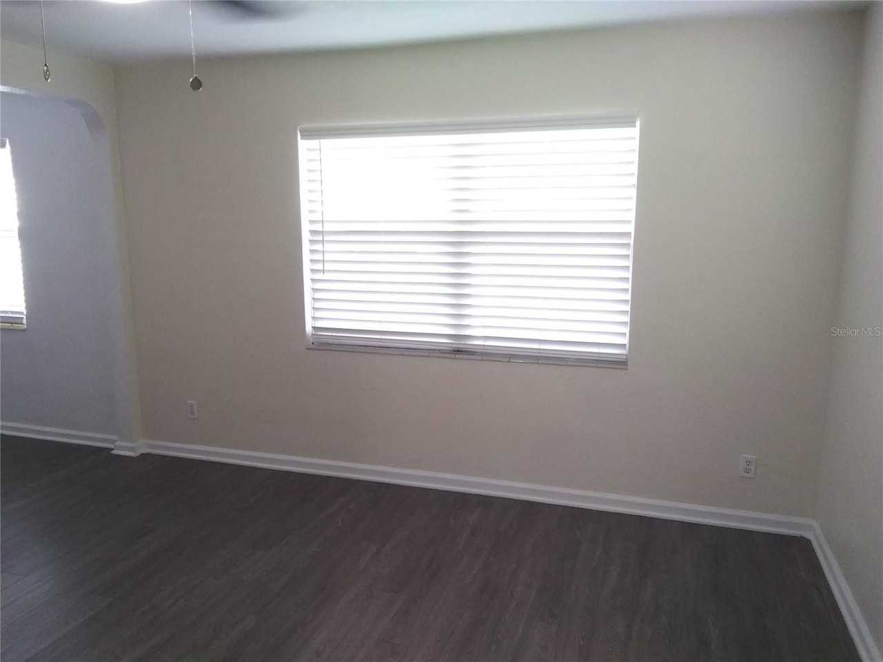 4976 14th Ave N - Photo 5 of 20